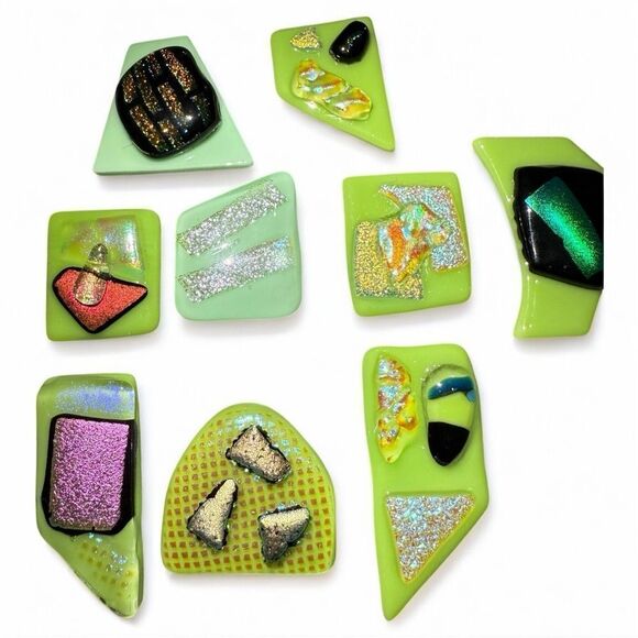 Set of 10 Dichroic Fused Glass Pieces – Lime Green Abstract Cabochons jewelry - Picture 15 of 17